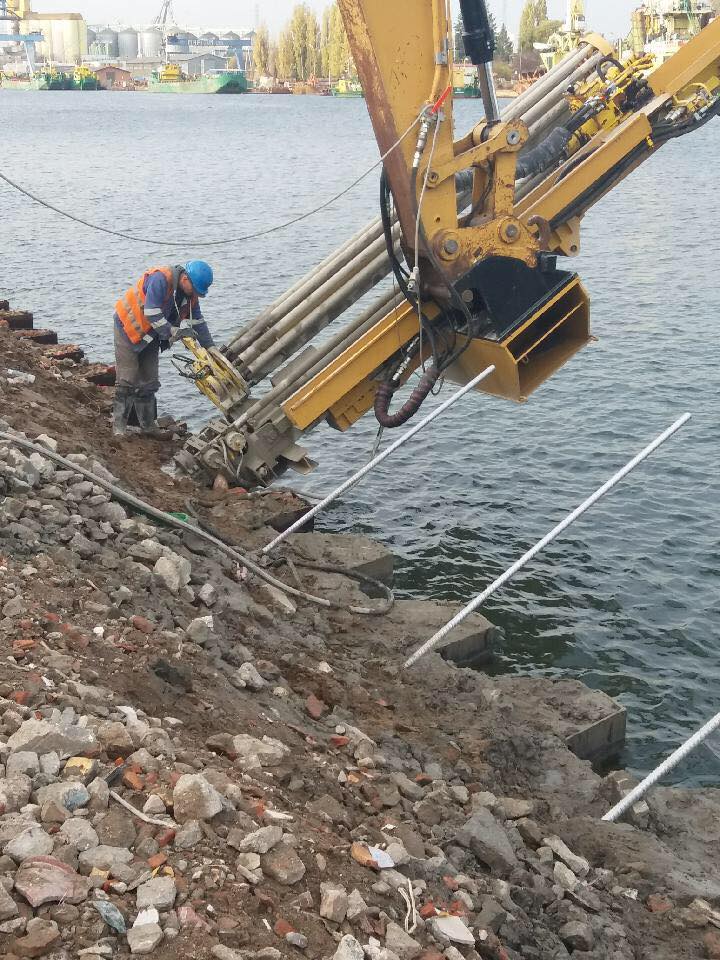 Roboty kafarowe i kotwienie konstrukcji