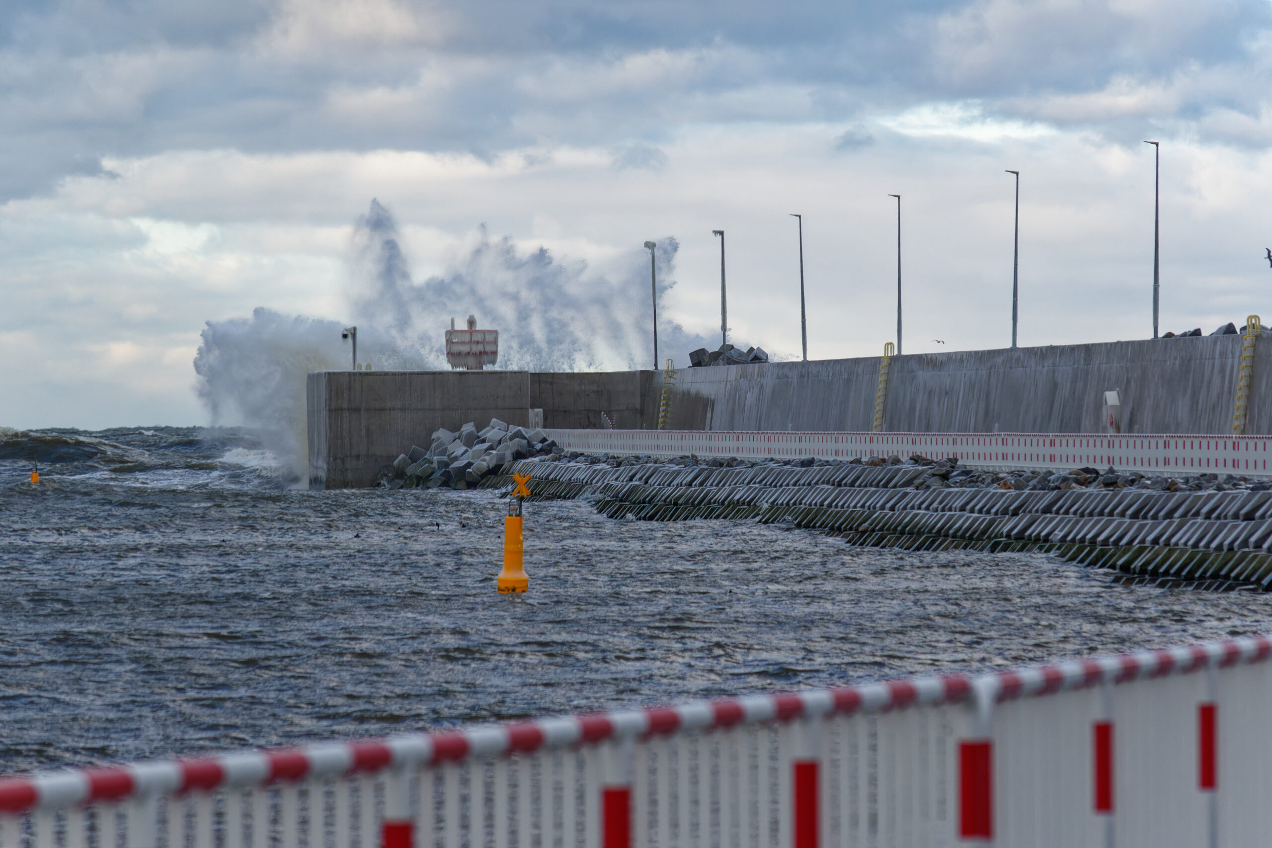 Falochron Wschodni Port Nowy Świat