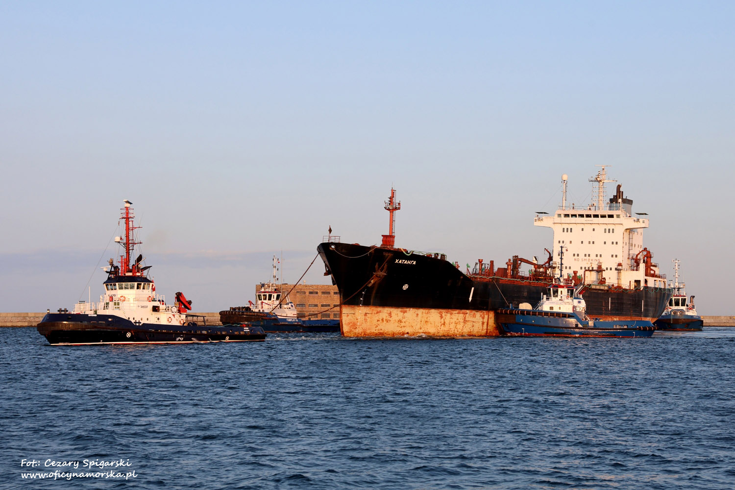 Khatanga opuściła Port Gdynia