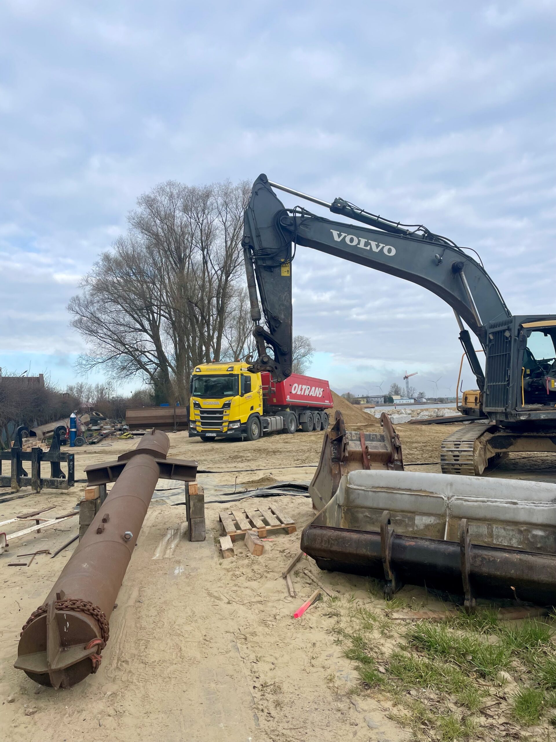 Budowa falochronu osłonowego w Pucku 3