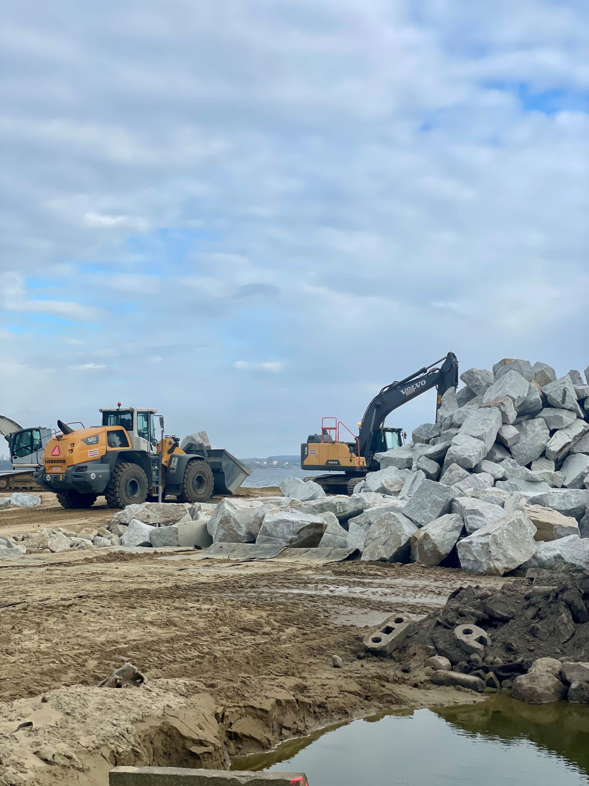 Budowa falochronu osłonowego w Pucku 4