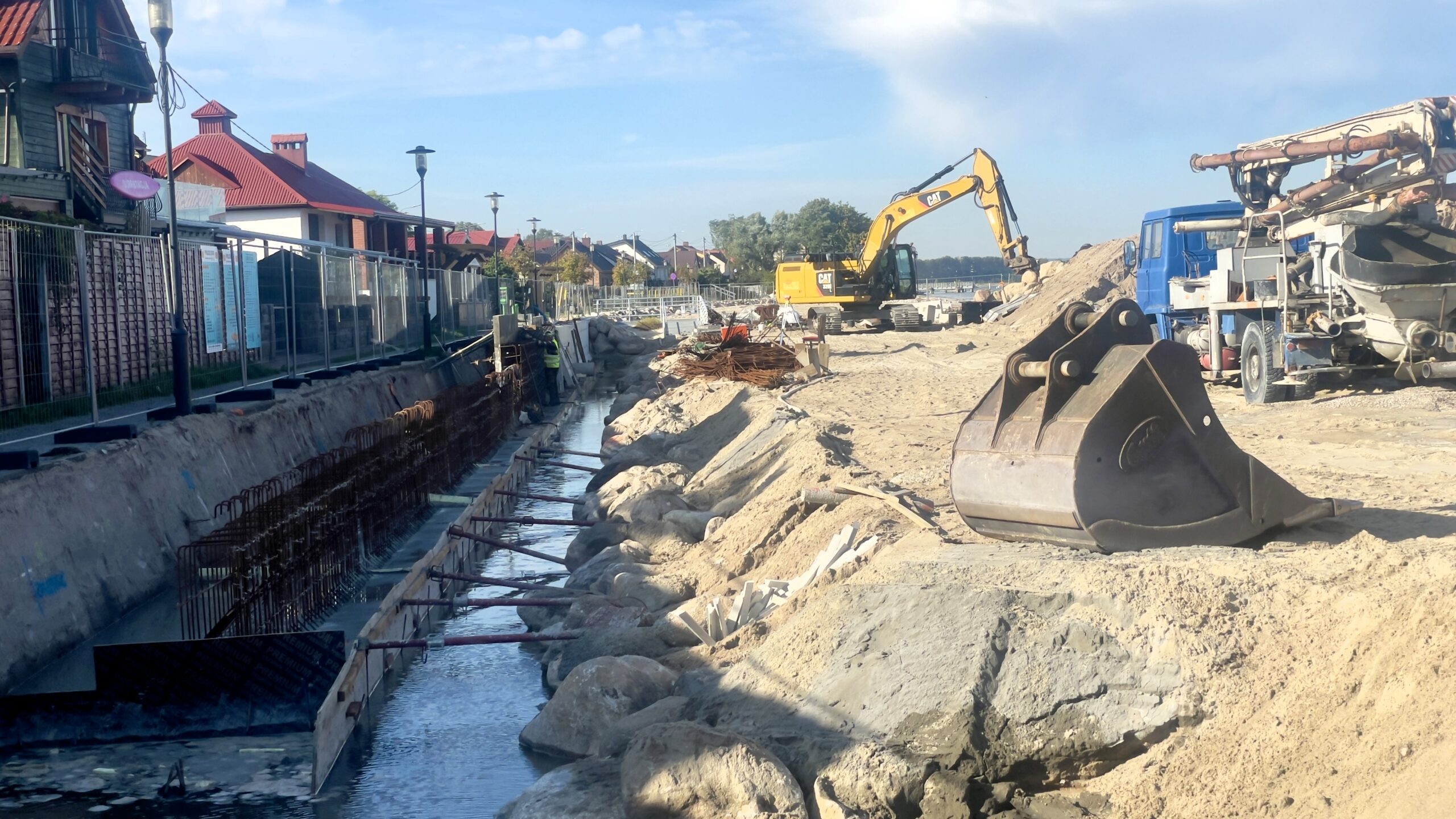 Rewa plac budowy opaski brzegowej